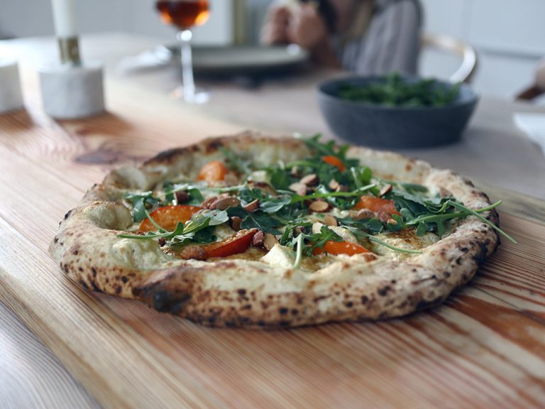 Trä, hops och kärlek David & Sandra Pizza Bianco Land